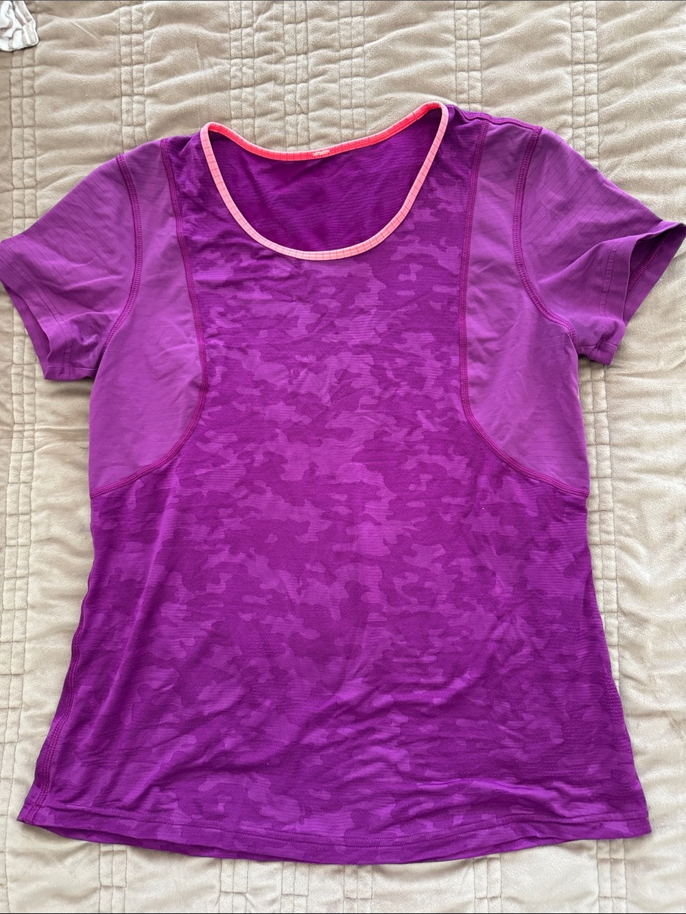 Purple Camo Short-Sleeve Women’s Active Tee